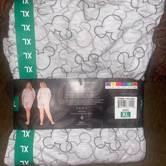 Disney Gray Mickey Mouse Lounge Set XL - Picture 2 of 4